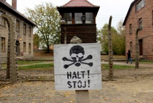 Sign at Auschwitz 1.