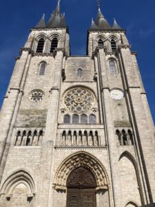 The cathedral in Blois, very similar in style to St. Andre cathedral in Bordeaux.